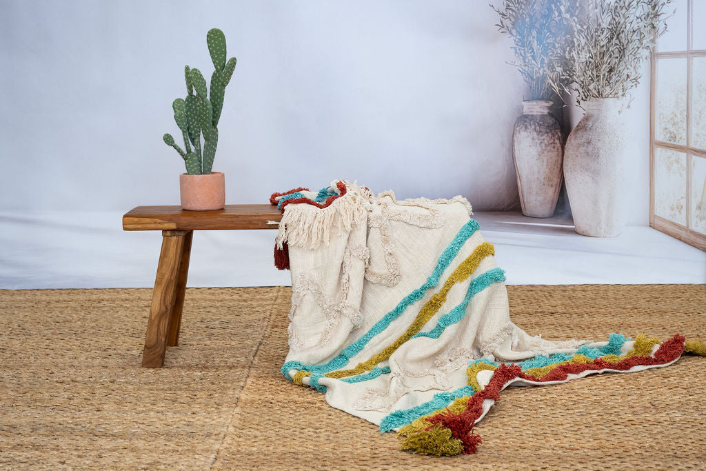 Handwoven Cotton Throw Blanket - 125x175cm | Boho Textured Design with Tassels