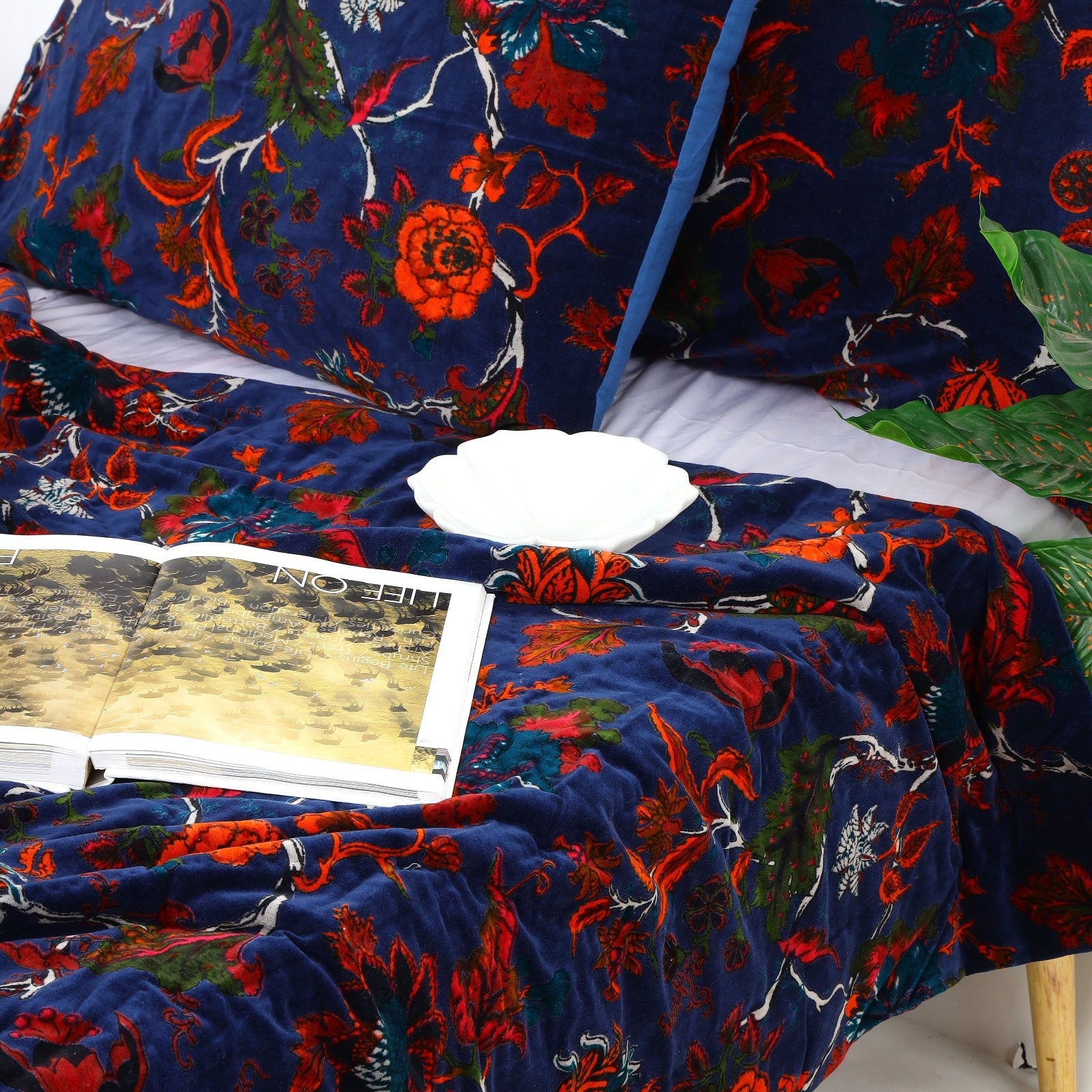 Velvet Floral Kantha Quilt - Blue Serene