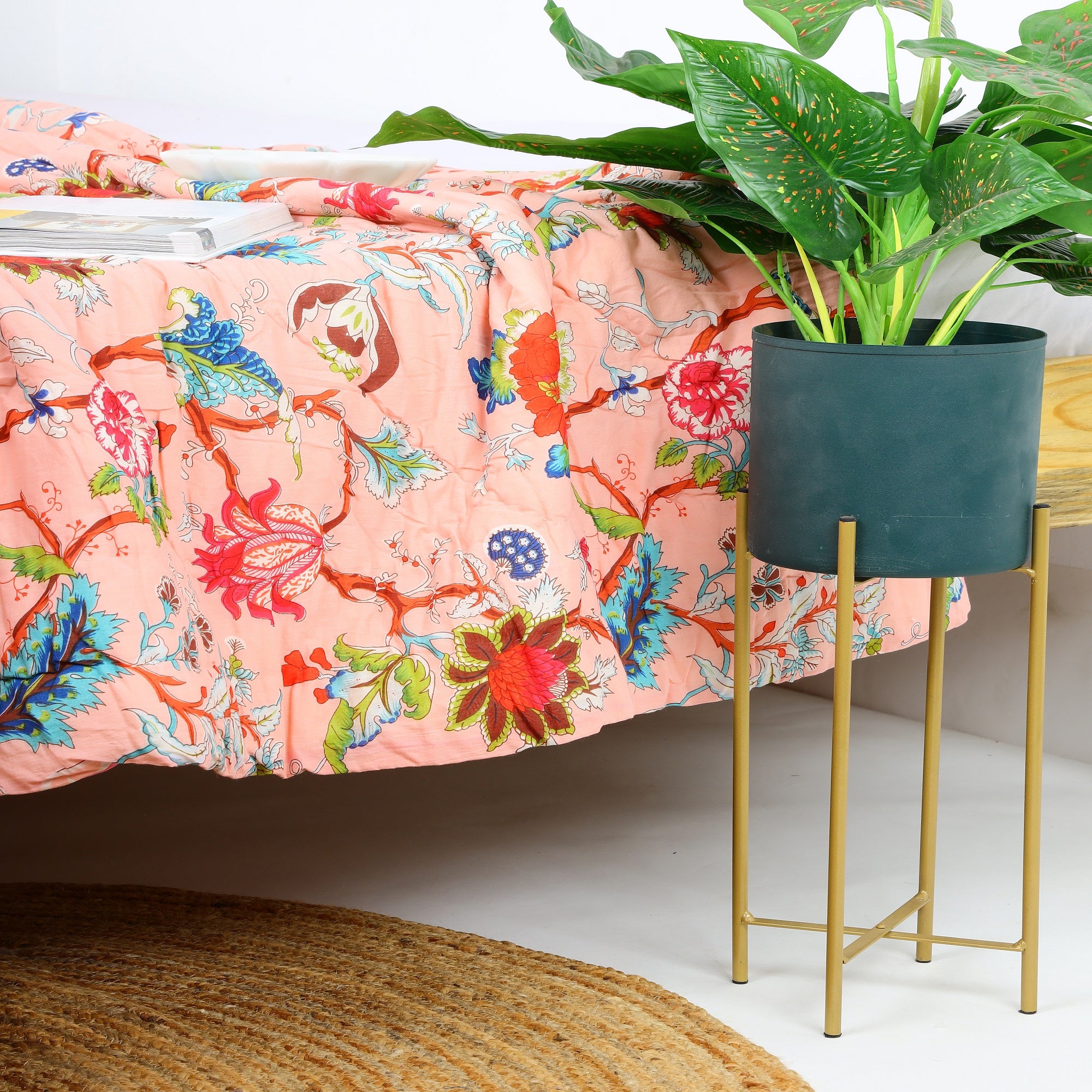 Velvet Floral Kantha Quilt - Paradise Pink