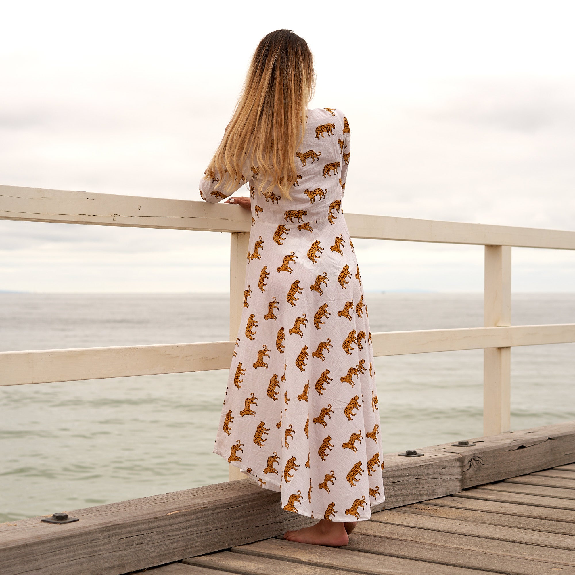 Relaxed fit umbrella maxi dress, nature-inspired summer fashion
Long sleeve cotton maxi dress, soft and breathable beachwear