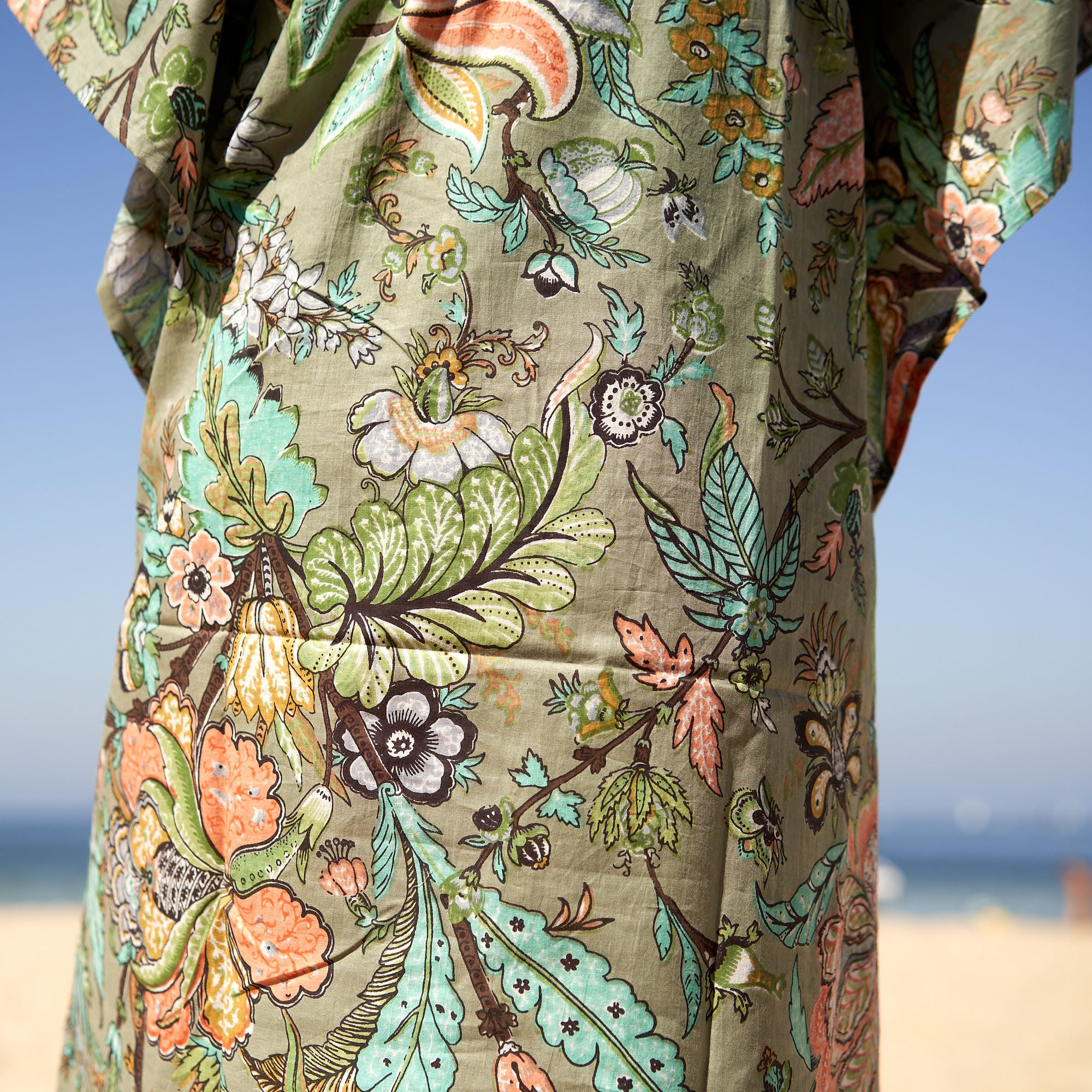 Oversized cotton kaftan for vacation travel wardrobe
Soft breathable floral kaftan dress beach styling
Boho resort wear kaftan dress coastal aesthetic