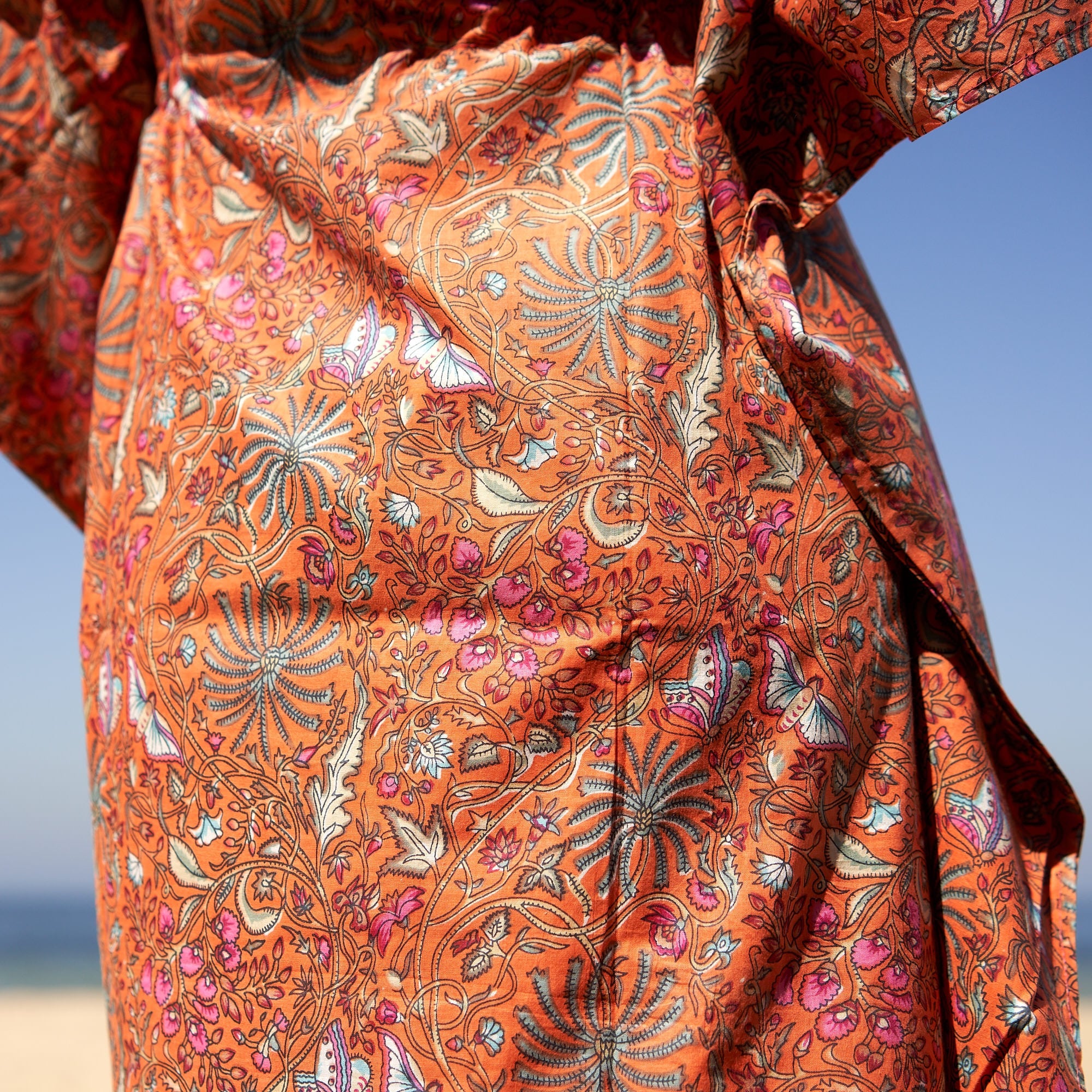 Oversized cotton kaftan travel wardrobe essential
Feminine boho butterfly kaftan beach styling outfit
Resort wear butterfly kaftan coastal chic aesthetic