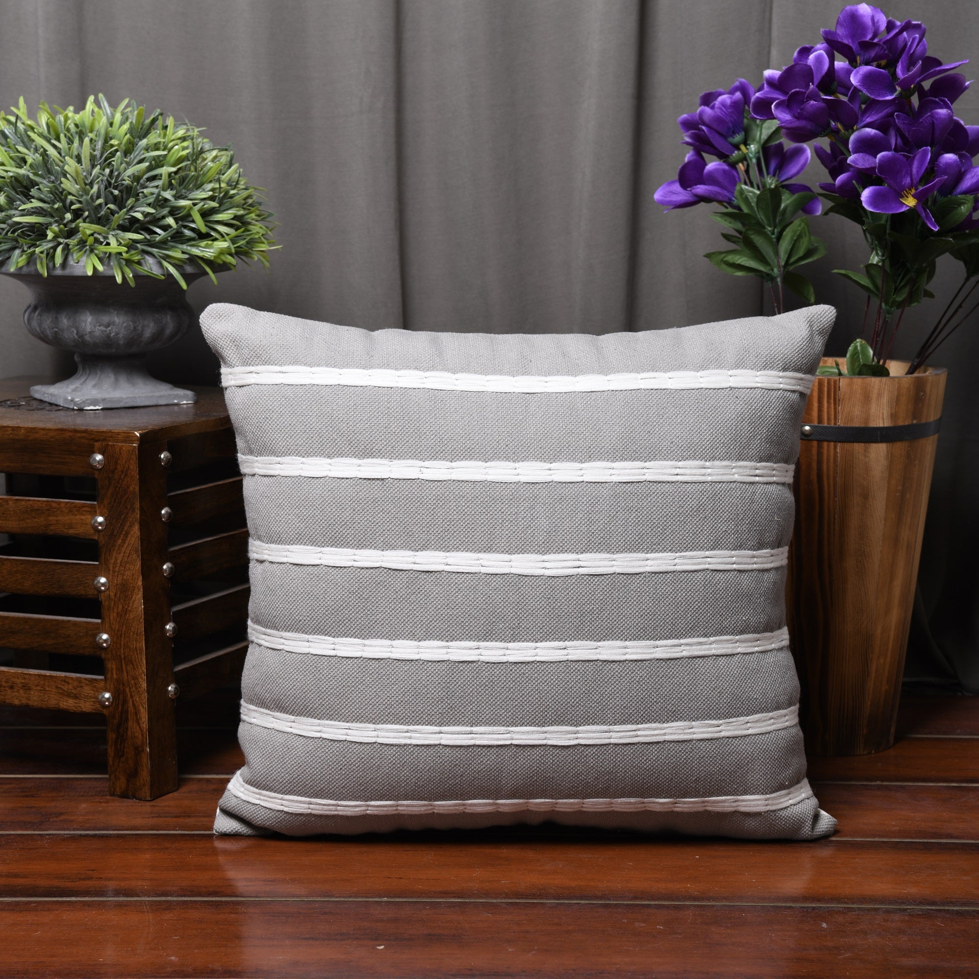 'Country Oasis' Hand-Woven Cotton Wool Cushion Cover