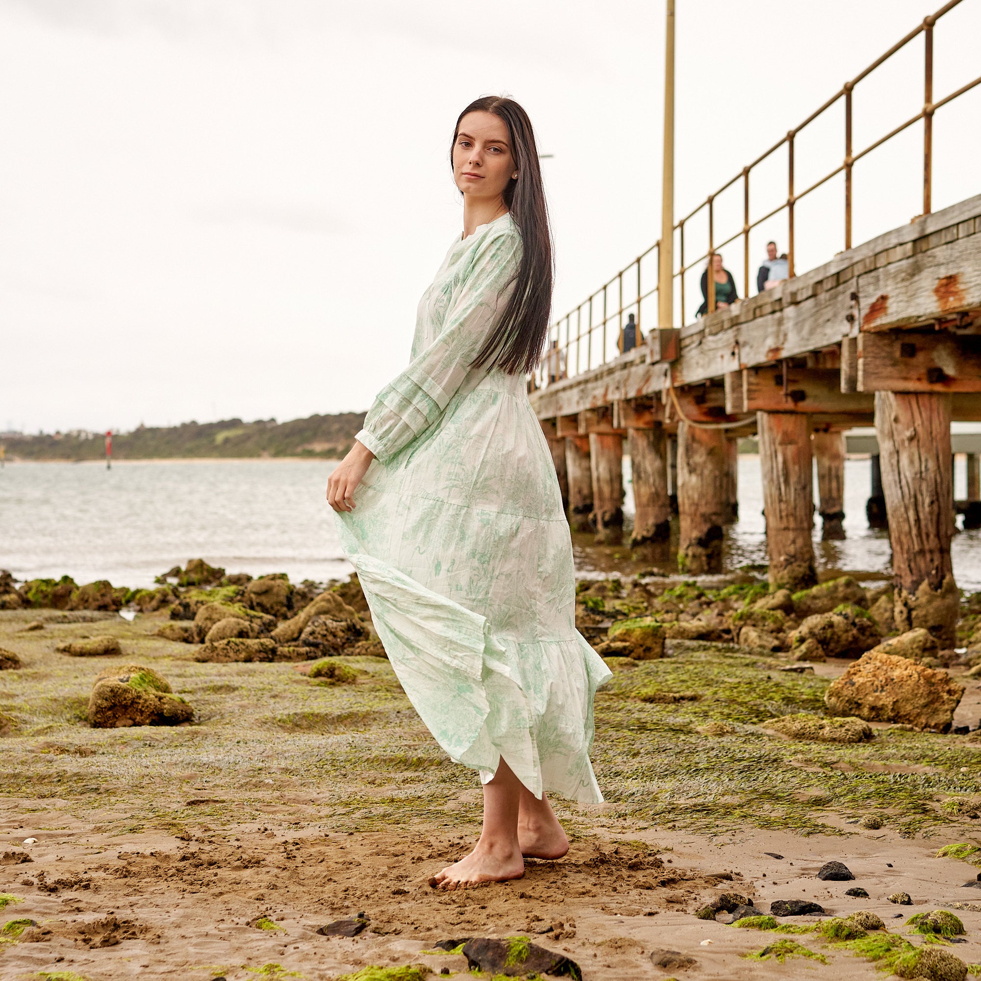 Boho floral maxi dress in soft cotton fabric, effortless everyday summer wear.
Relaxed fit cotton maxi dress with floral pattern, breezy beachside look.