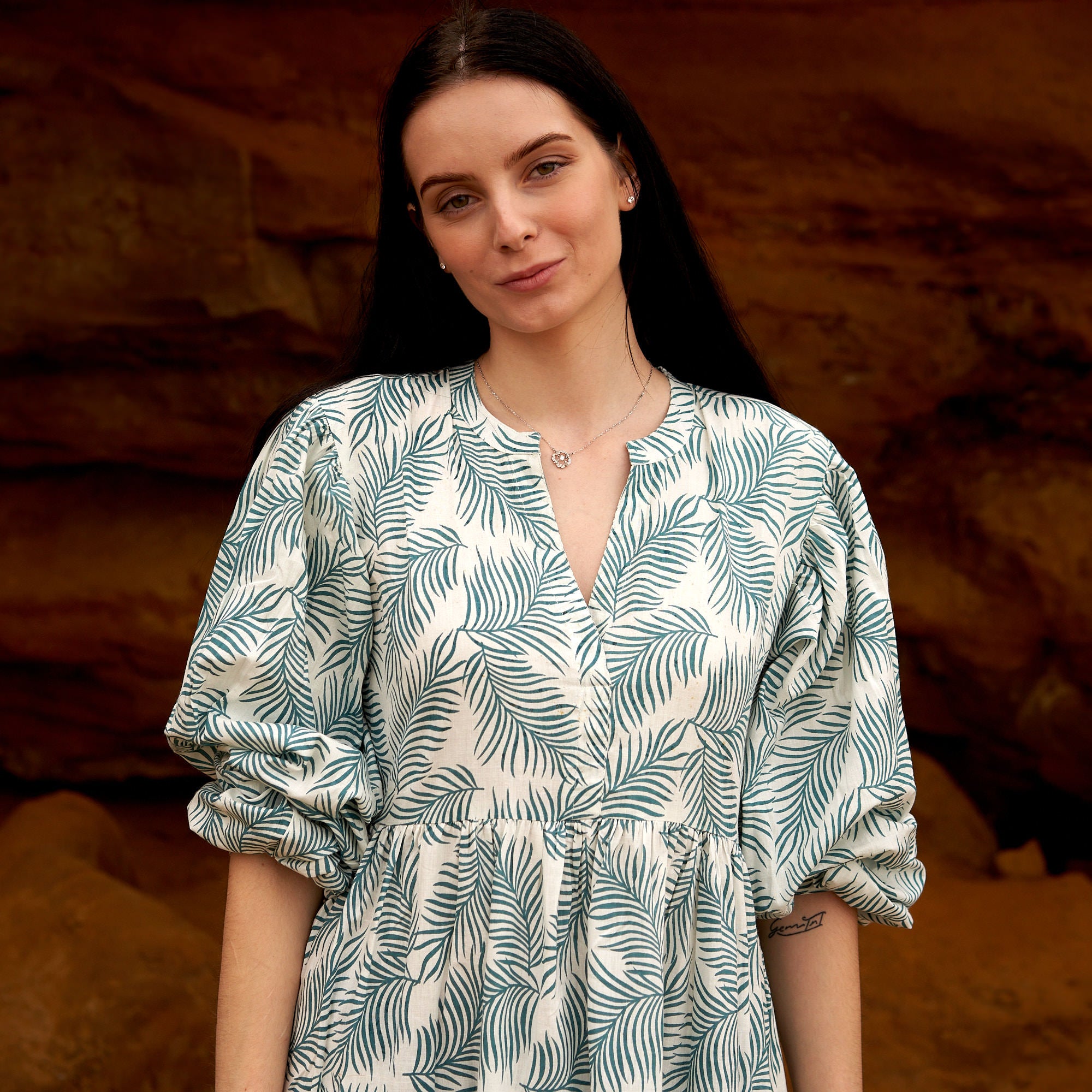 Long sleeve mint cotton maxi dress, effortless summer styling
Airy floral maxi dress in soft green tone, perfect for holidays