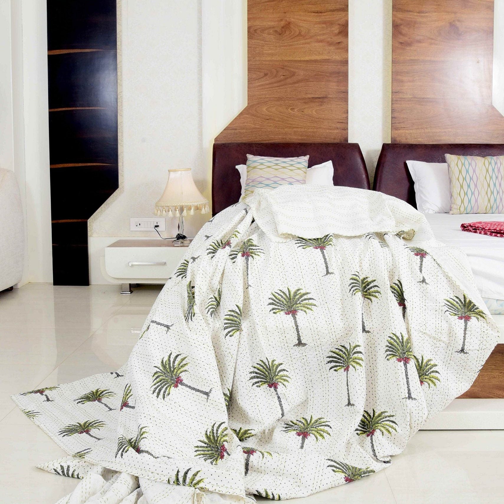 Linen Connections Indian Kantha Quilt - White Palm