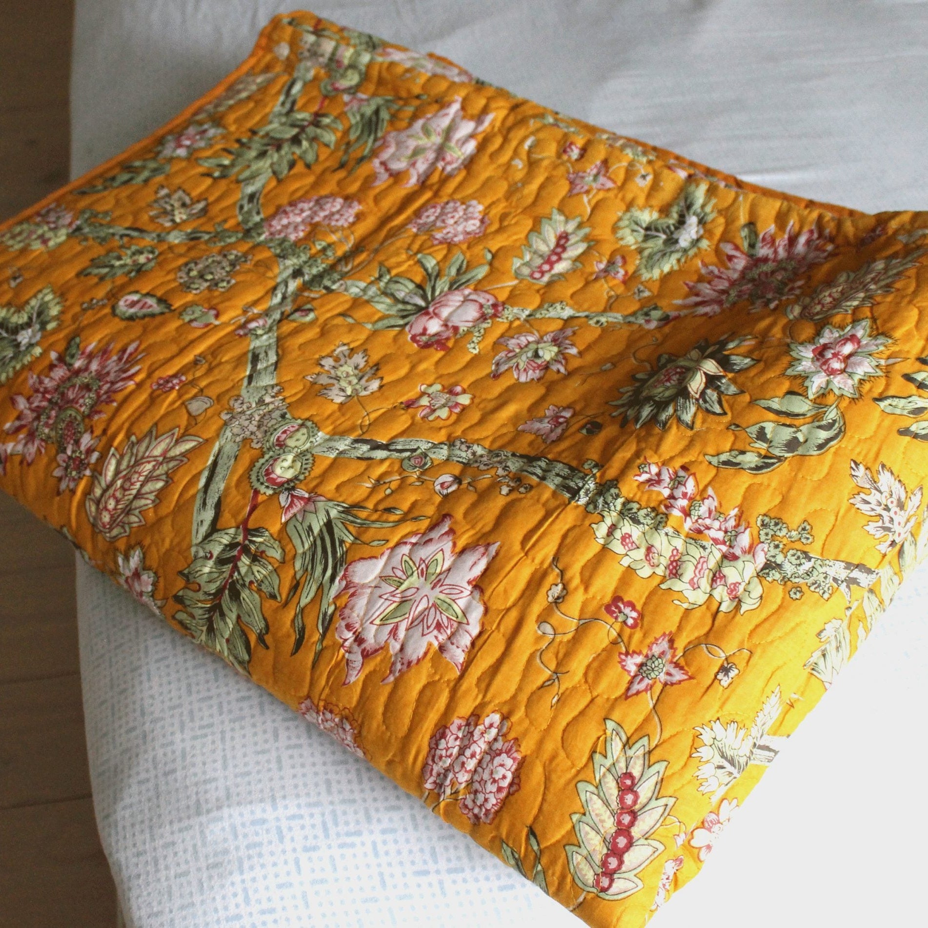 Linen Connections Floral Reversible Cotton Quilt - Sunflower