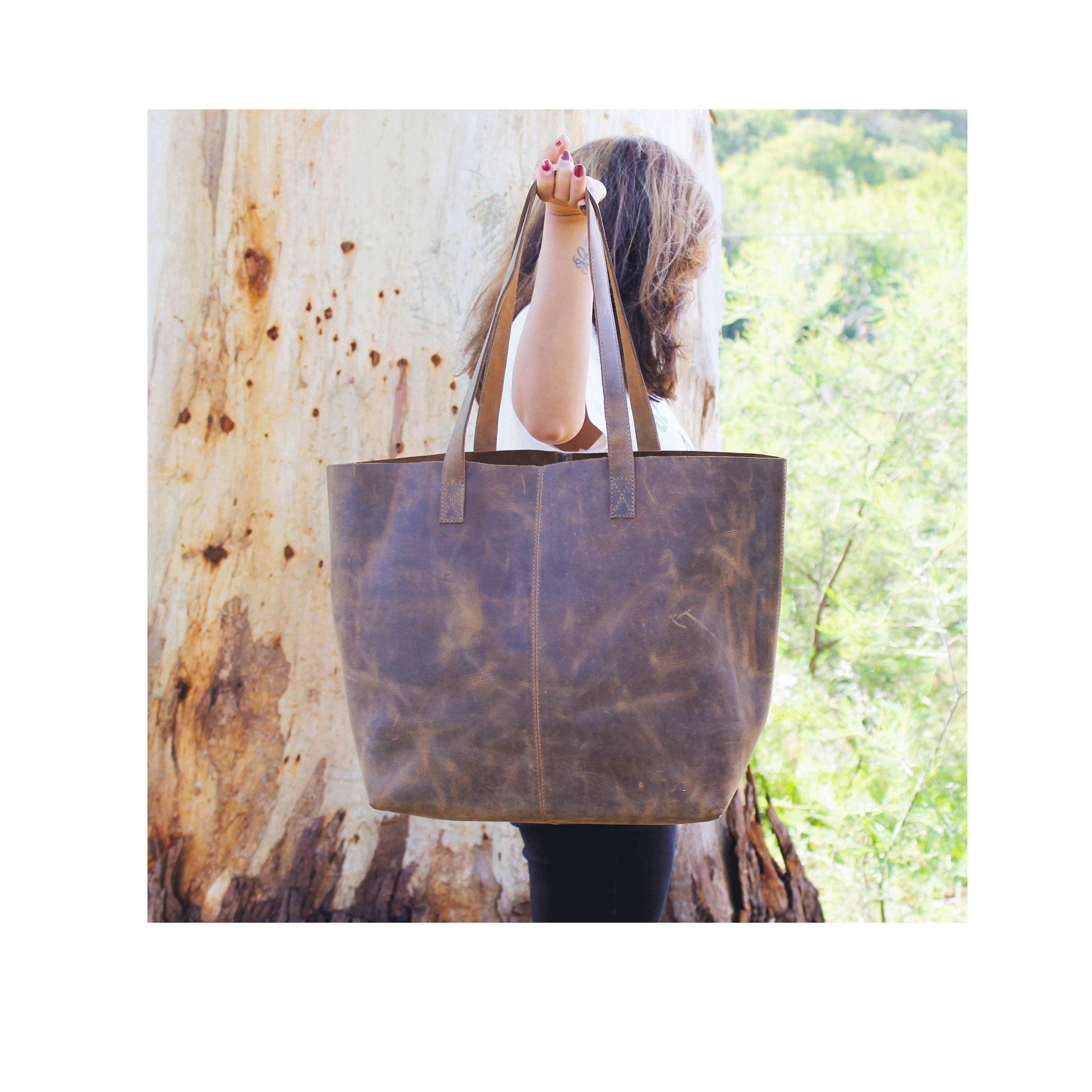Leather Tote Bag - Classic Urban Explorer