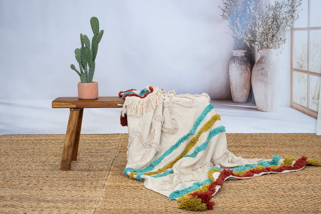 Handwoven Cotton Throw Blanket - 125x175cm | Boho Textured Design with Tassels