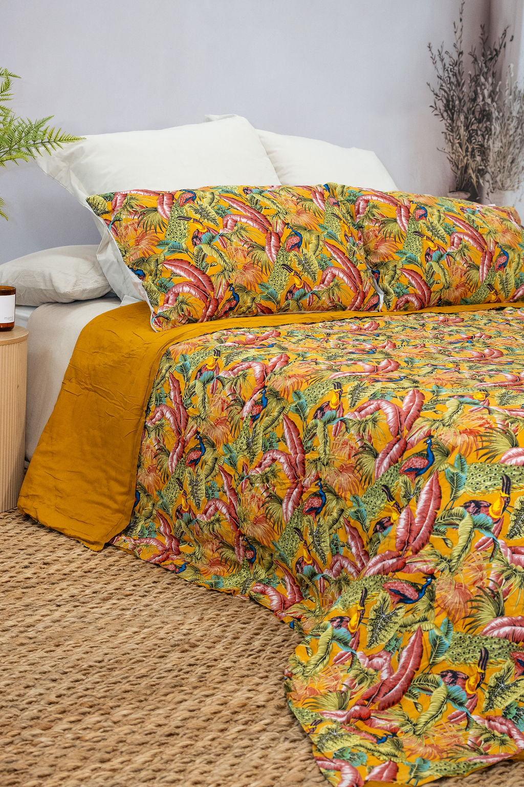 Tropical Paradise Cotton Quilt Set – Birds of Paradise in Sunset Hues | 210x250cm