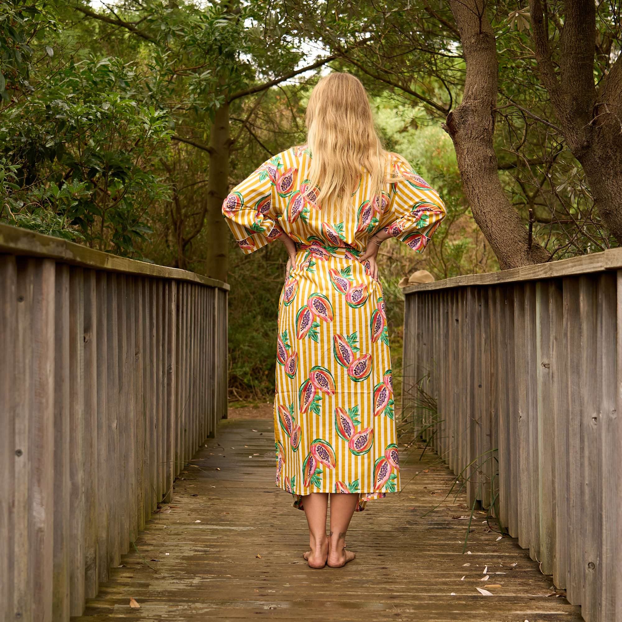 Tropical Sunshine Kimono – Cotton Robe for Beach & Lounge Vibes