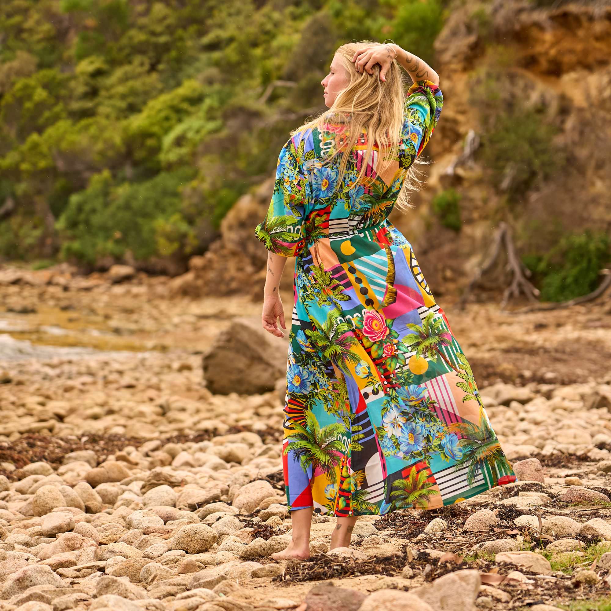 back view bold print summer maxi dress