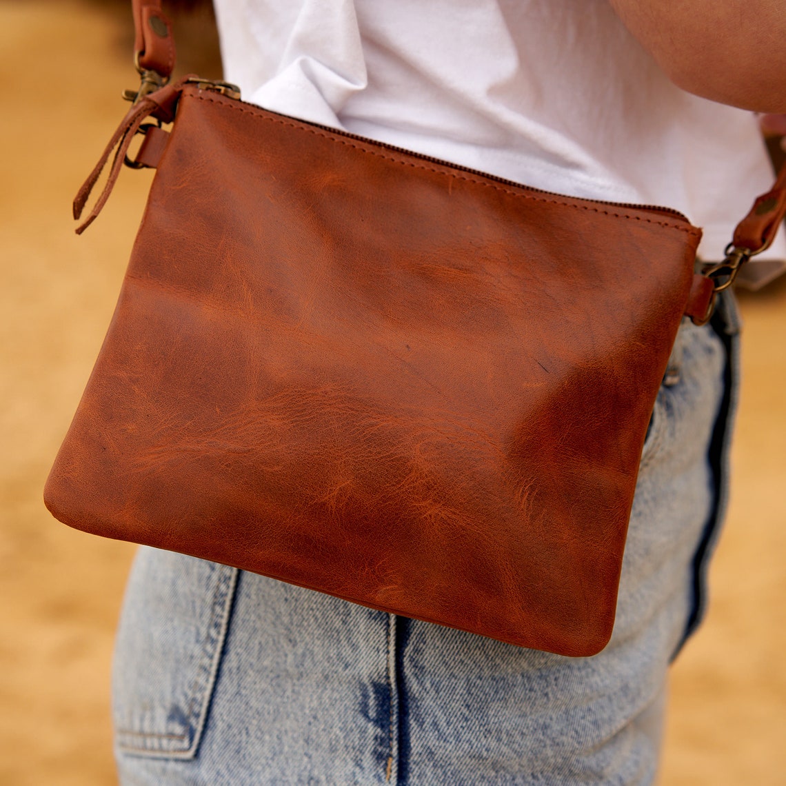Explorer Leather Messenger - Vintage Inspired