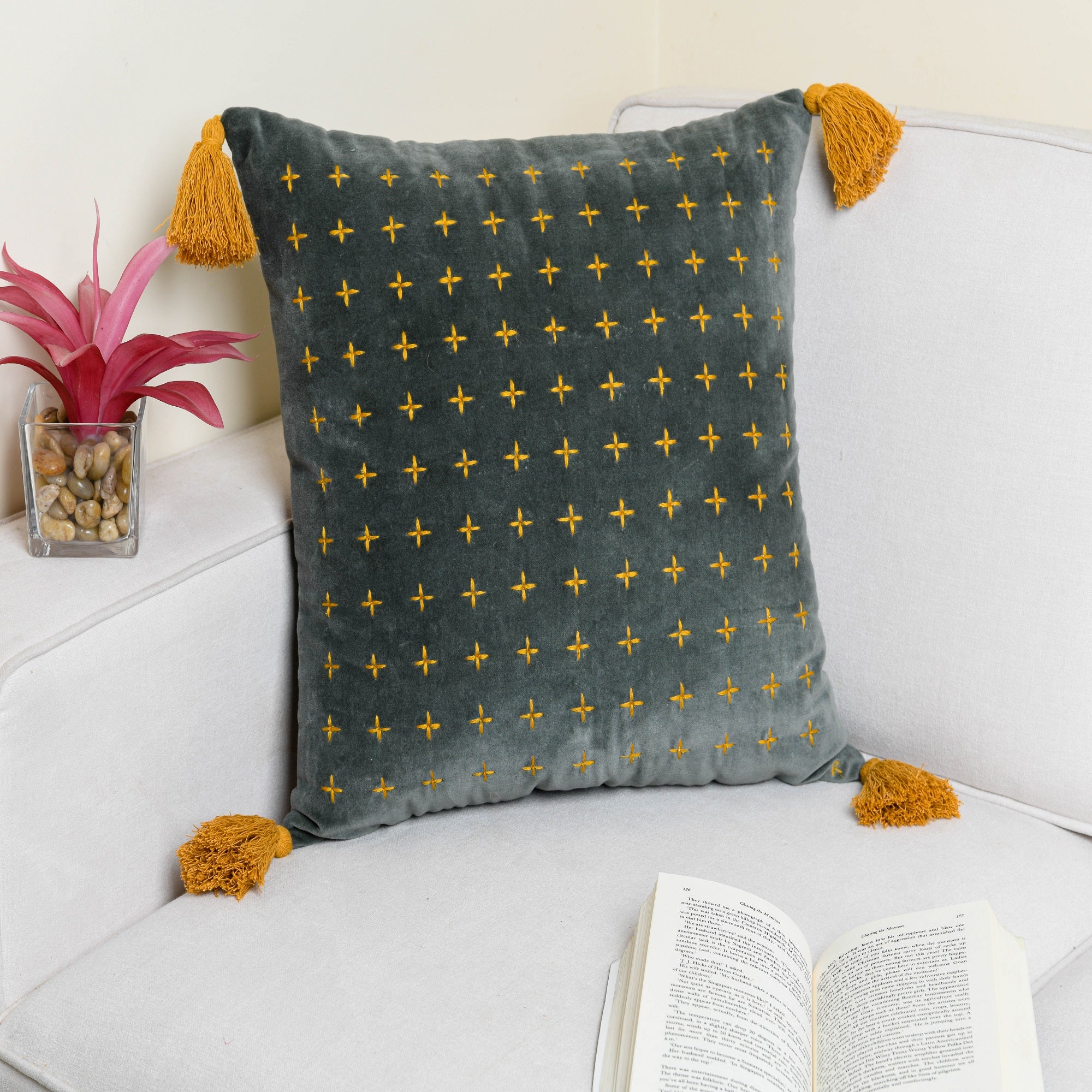 'Moroccan Escape' Hand-Woven Cotton Wool Cushion Cover