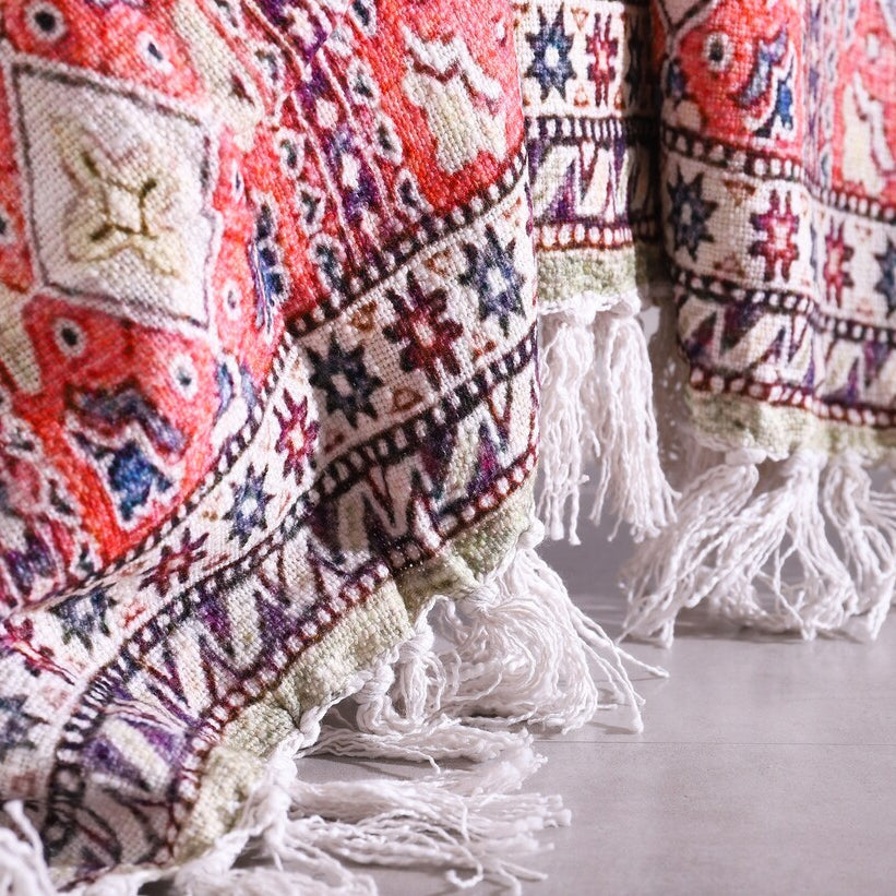 Boho Picnic Throw Blanket Quilt - Stylish and Cozy | Meaningful Gift Choice