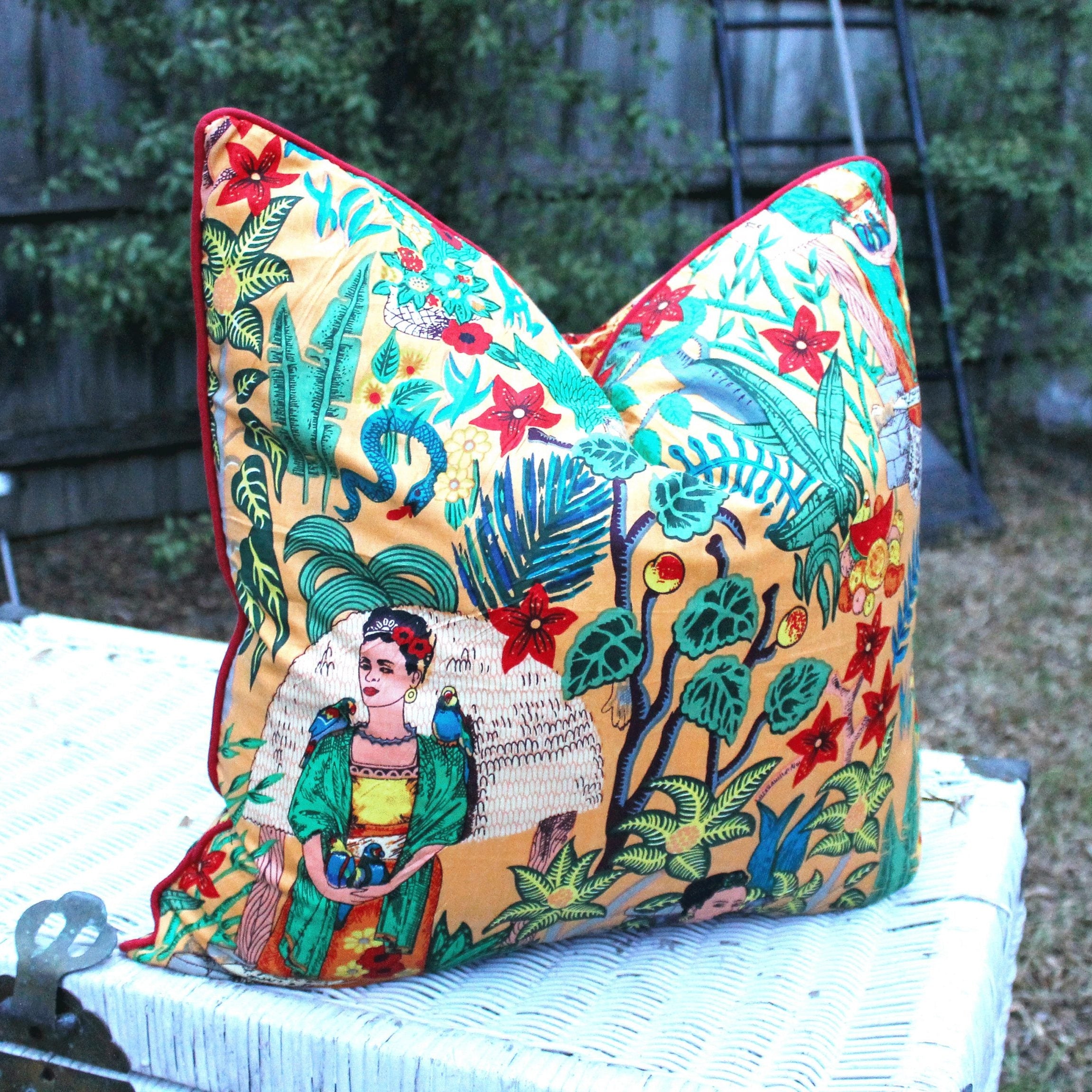 'Expressions of Frida' 100% Cotton Cushion Cover