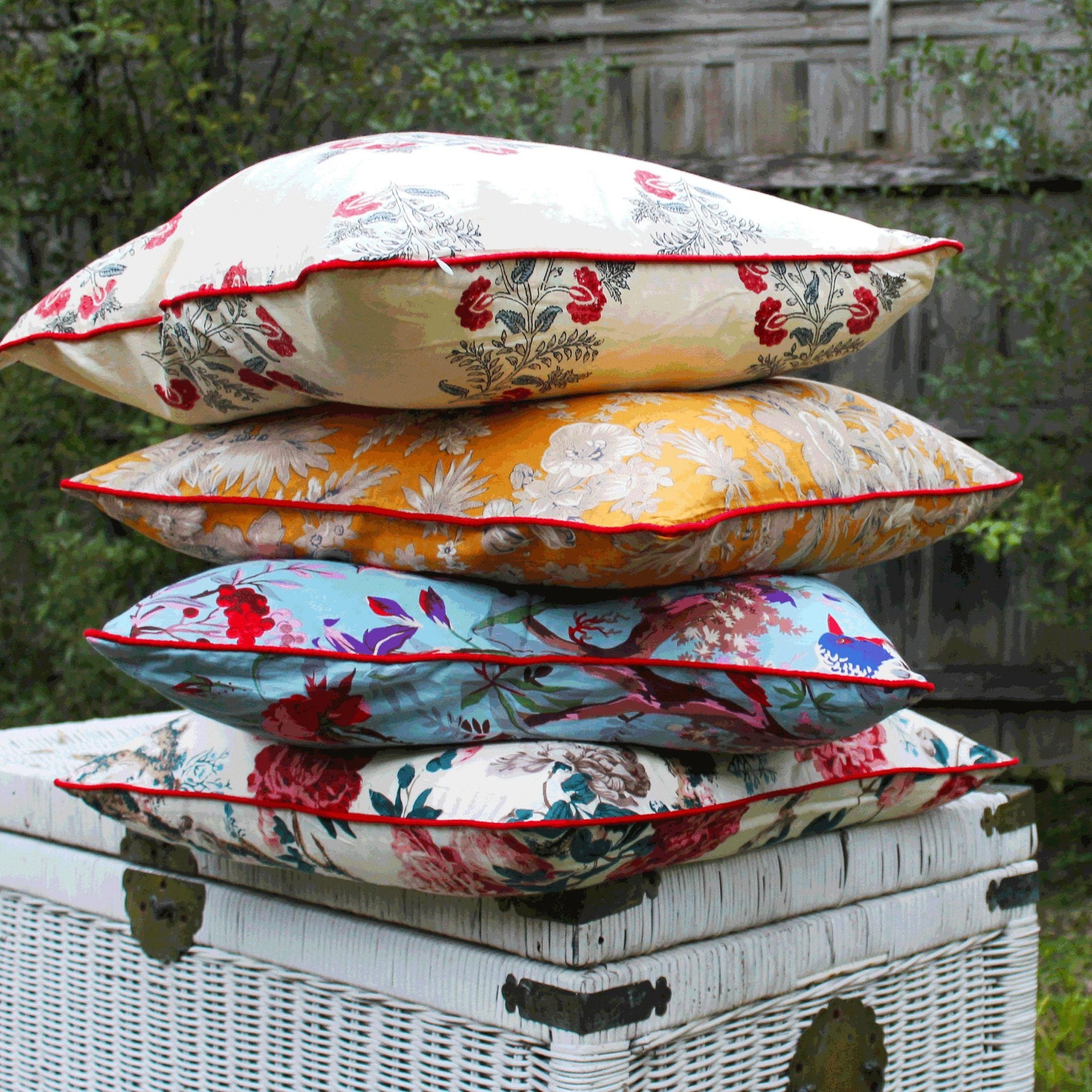 100% Cotton Cushion Cover - Blooming Botanics