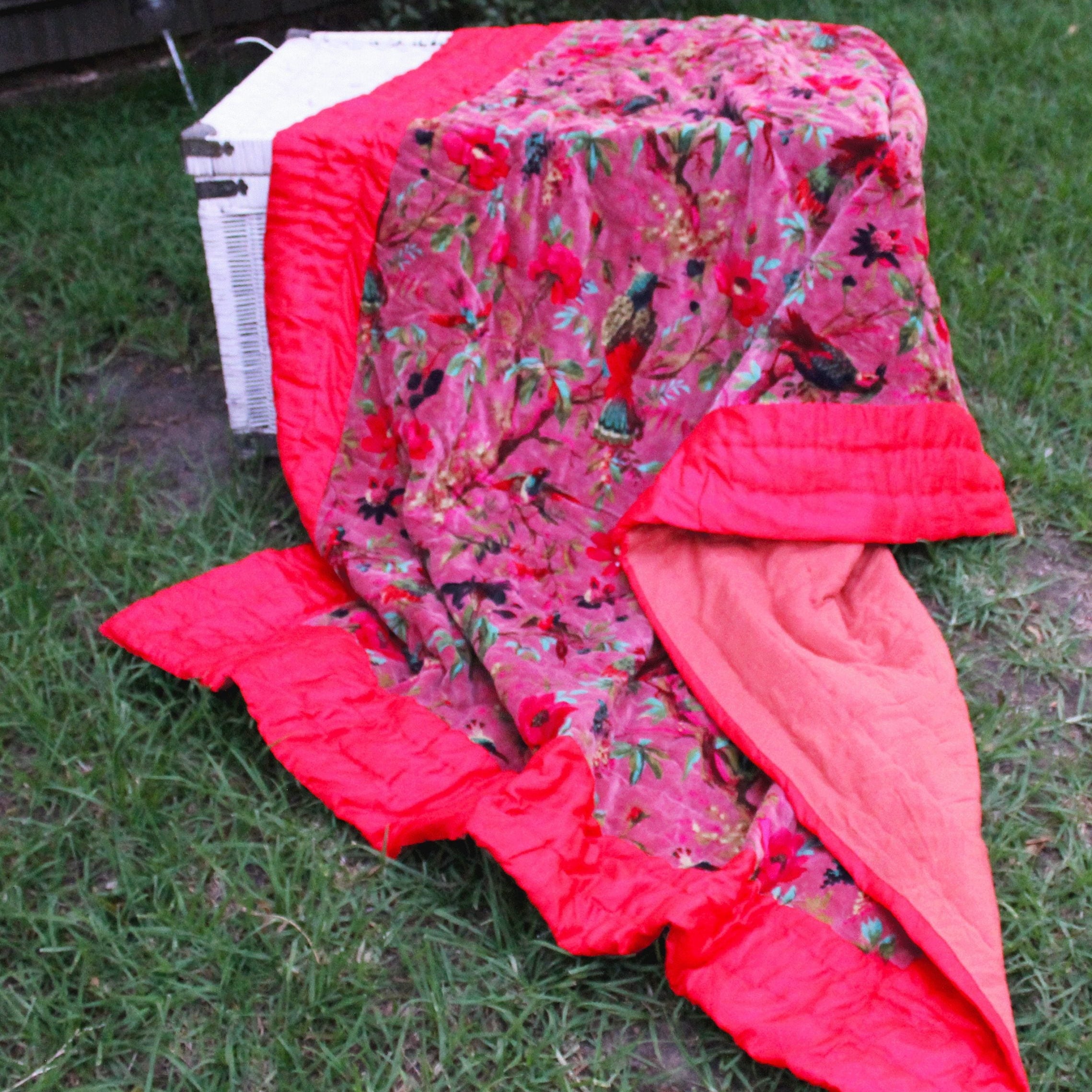 Velvet Quilt Cotton Quilt Patchwork Quilt Handamade Red Velvet Quilt Floral Quilt Comforter Bedspread Baby Quilt Blanket Bedcover Indian
