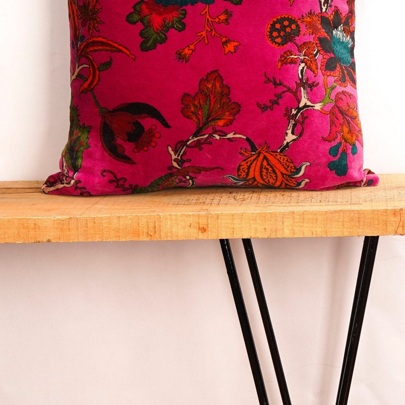 'Inspired by Kahlo' 100% Cotton Velvet Cushion Cover