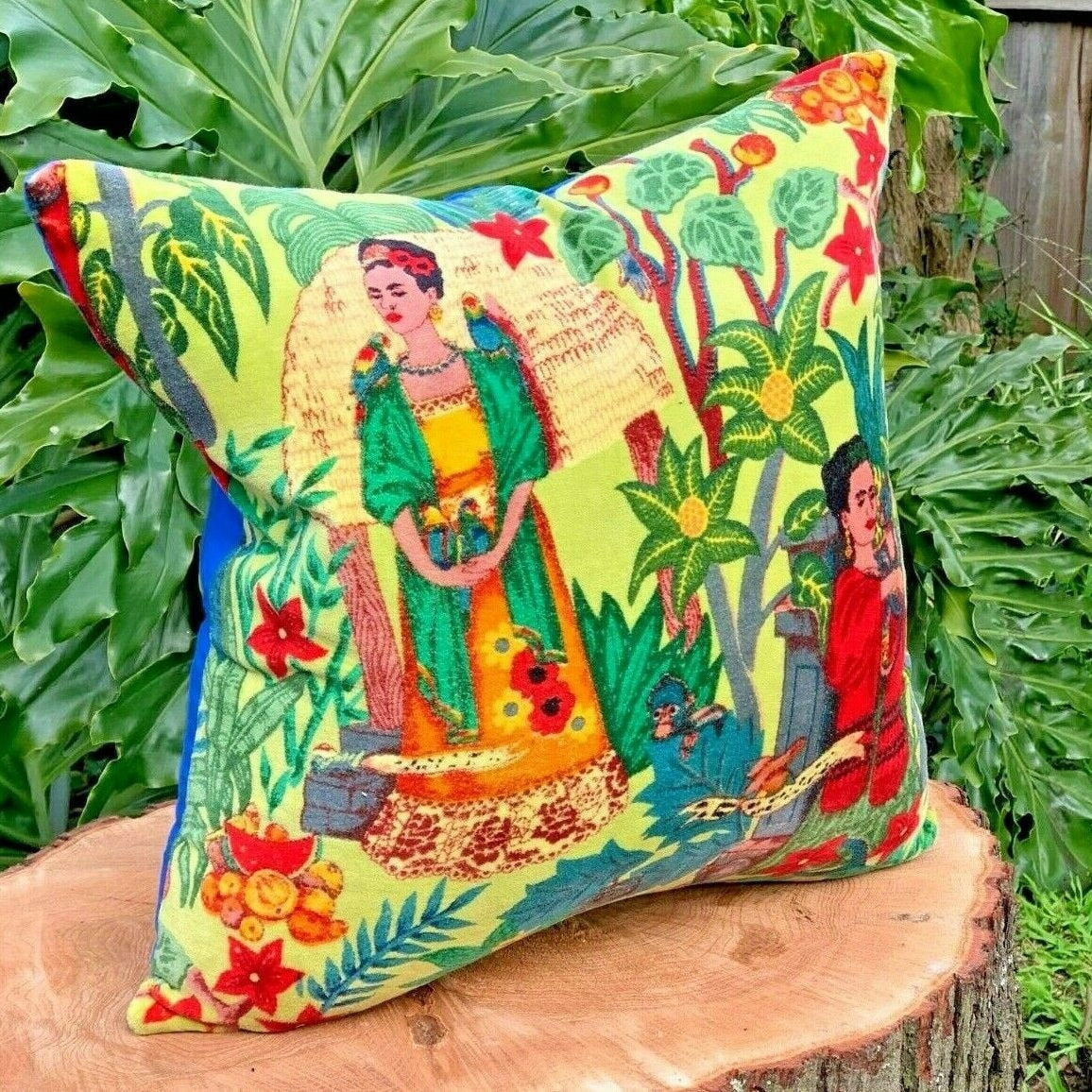 'Viva Frida!' 100% Cotton Velvet Cushion Cover